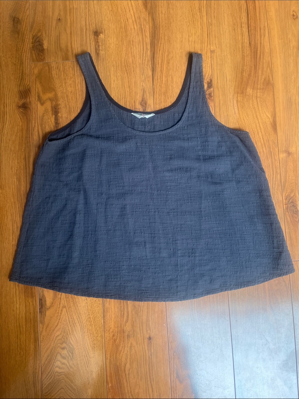 Hard Tail Textured Scoop Tank
